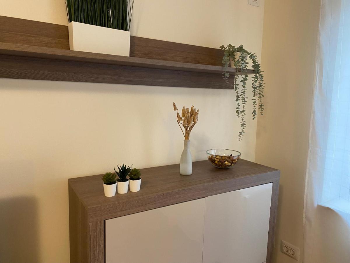 Downtown Apartment Boutique Green Garden Unirii بوخارست المظهر الخارجي الصورة