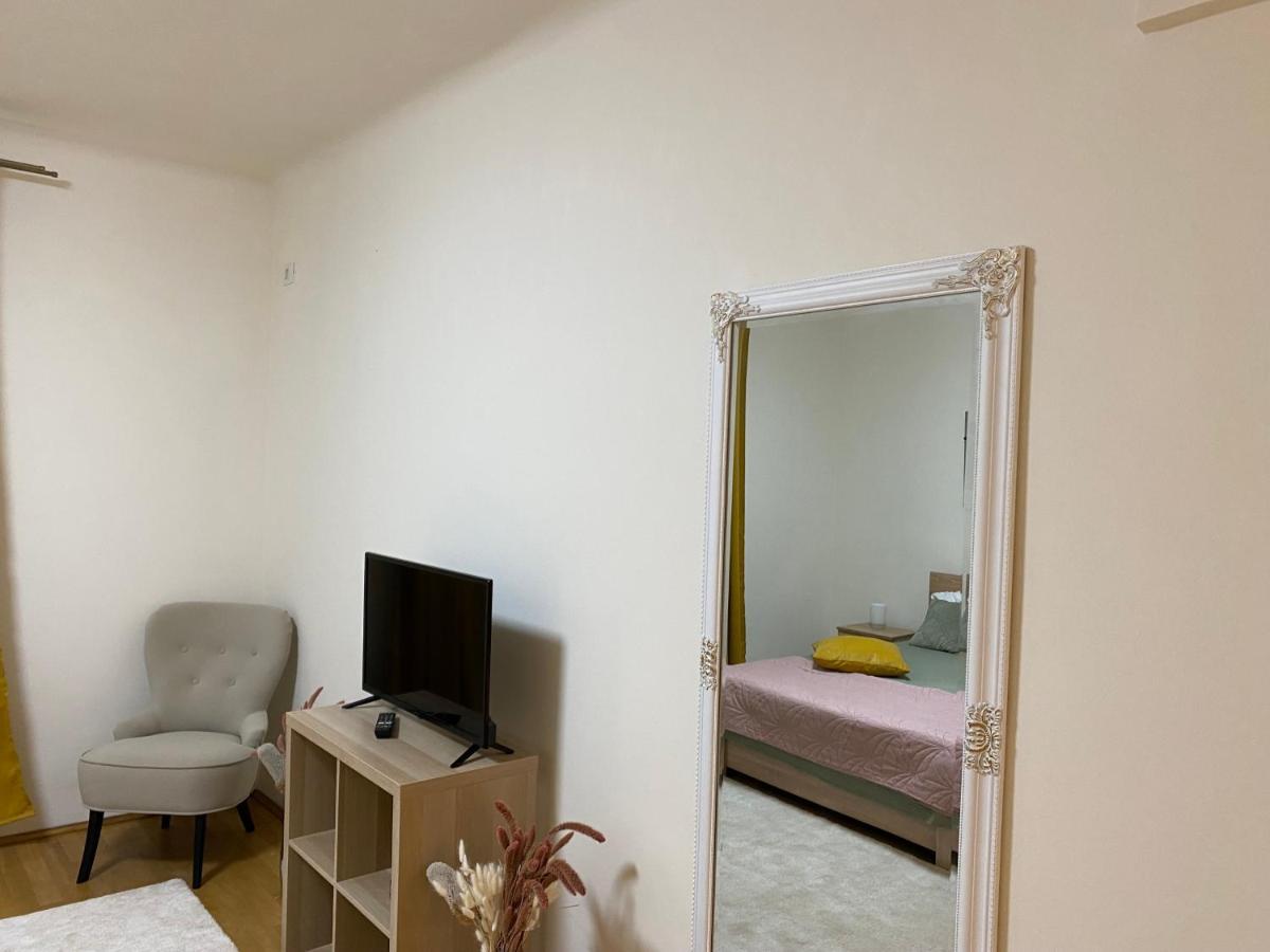 Downtown Apartment Boutique Green Garden Unirii بوخارست المظهر الخارجي الصورة
