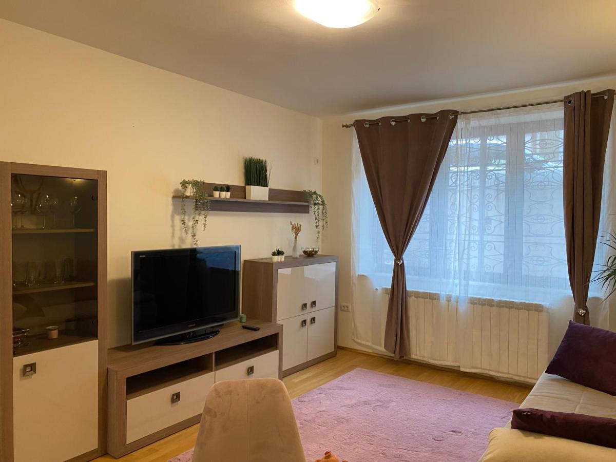 Downtown Apartment Boutique Green Garden Unirii بوخارست المظهر الخارجي الصورة