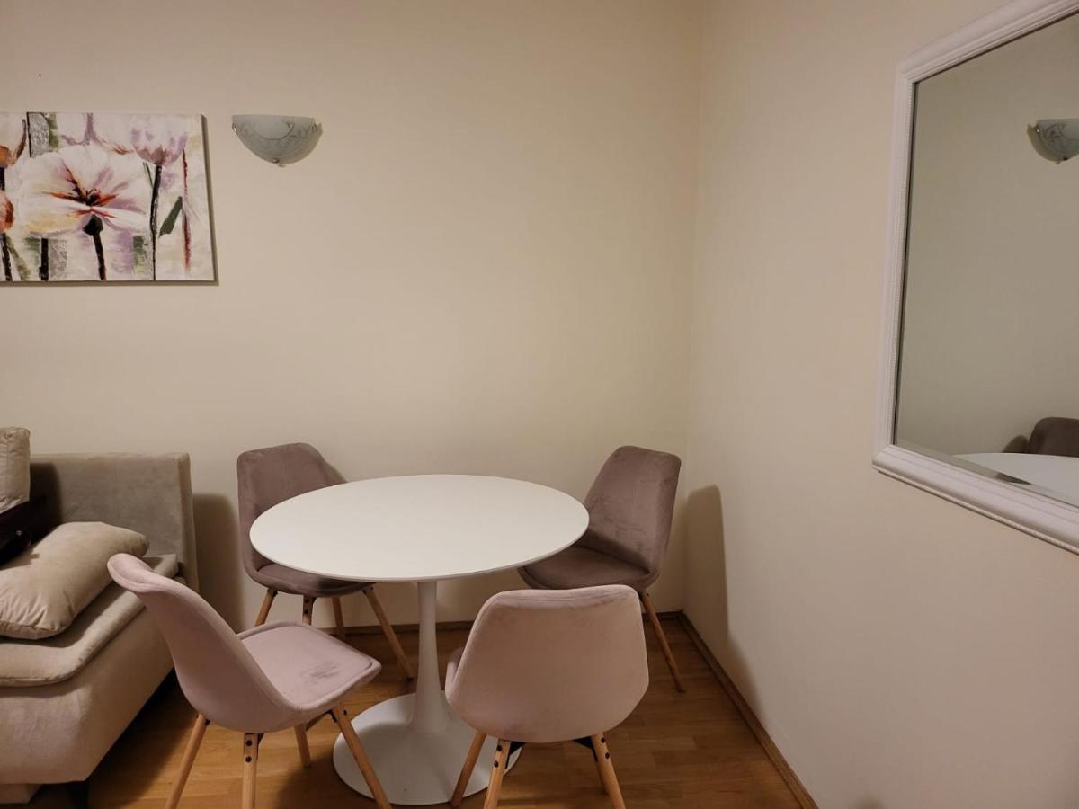 Downtown Apartment Boutique Green Garden Unirii بوخارست المظهر الخارجي الصورة