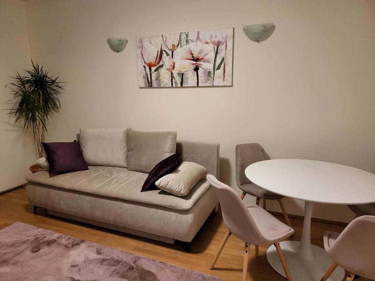 Downtown Apartment Boutique Green Garden Unirii بوخارست المظهر الخارجي الصورة