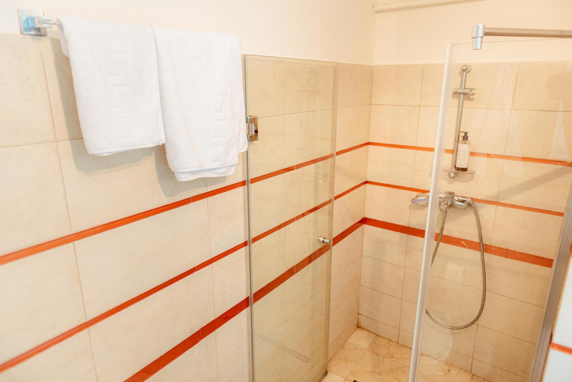 Downtown Apartment Boutique Green Garden Unirii بوخارست المظهر الخارجي الصورة