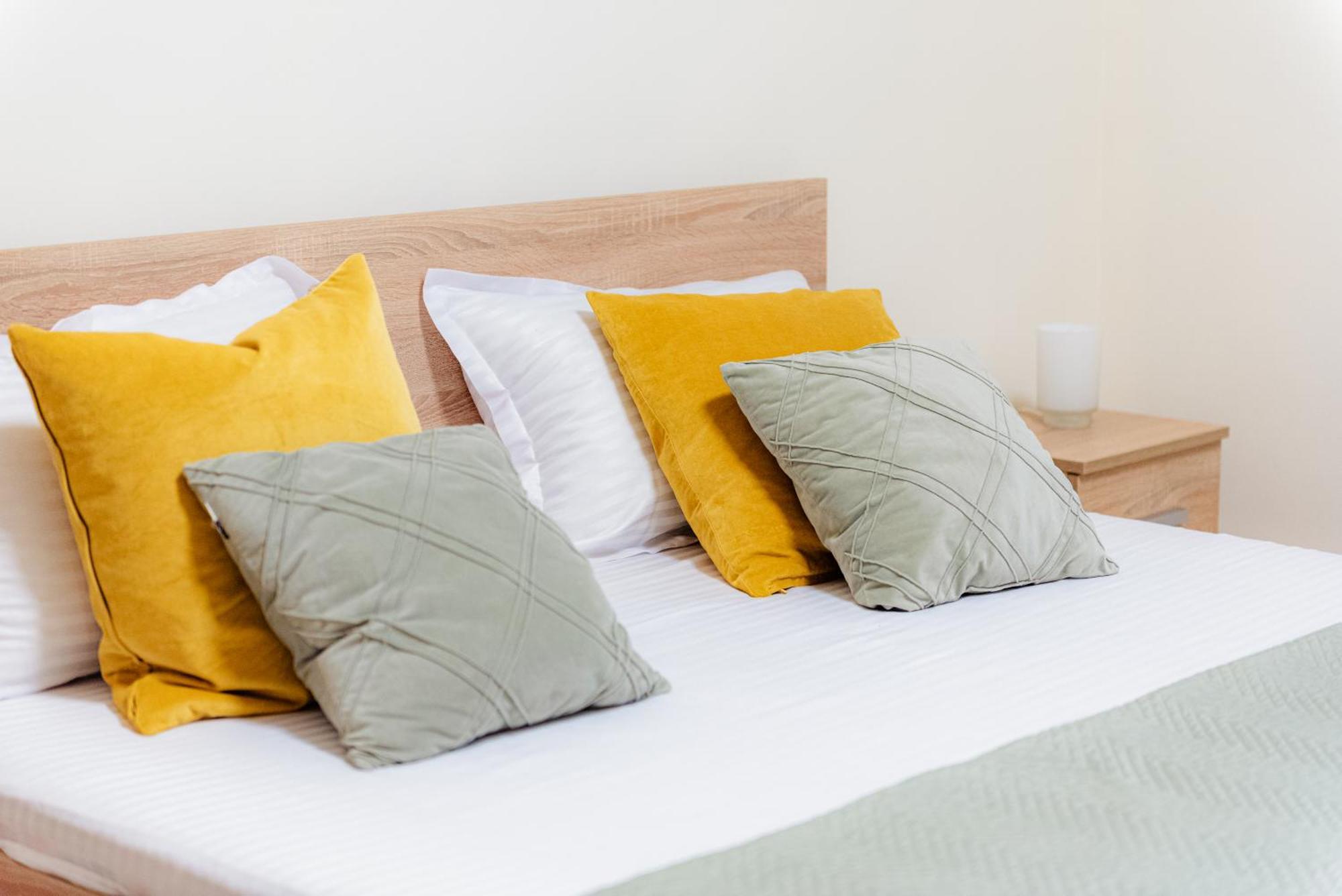 Downtown Apartment Boutique Green Garden Unirii بوخارست المظهر الخارجي الصورة