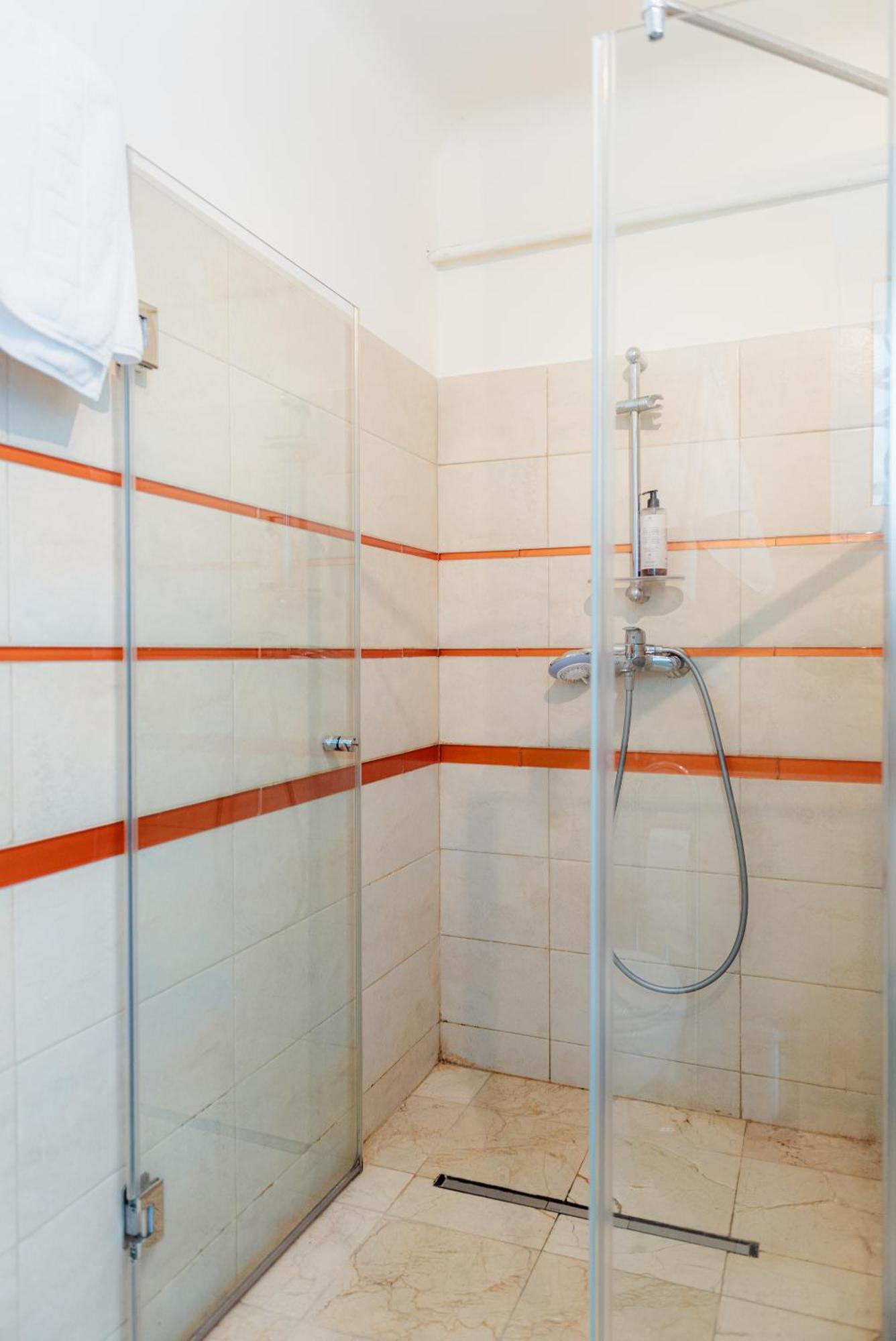 Downtown Apartment Boutique Green Garden Unirii بوخارست المظهر الخارجي الصورة